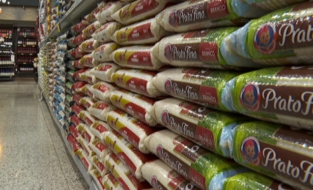 Governo zera imposto de importao de arroz at dezembro