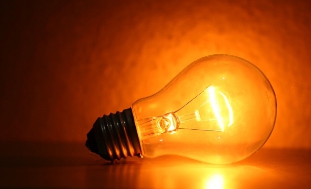 Aneel mantm bandeira vermelha na conta de luz em julho